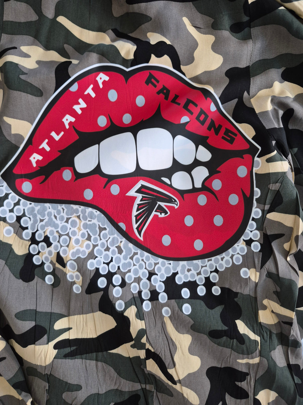 Command the Vibe Camo Palazzo Pants Medium