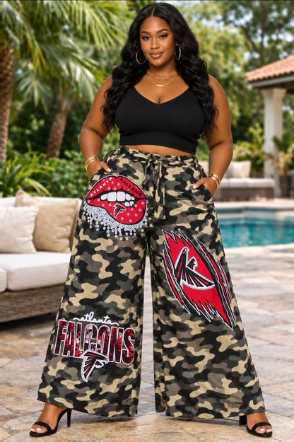 Command the Vibe Camo Palazzo Pants Medium