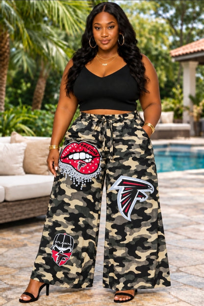 Command the Vibe Camo Palazzo Pants Medium